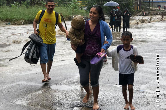 huracn ETA HONDURAS EMERGENCIA DONA AYUDA POBREZA