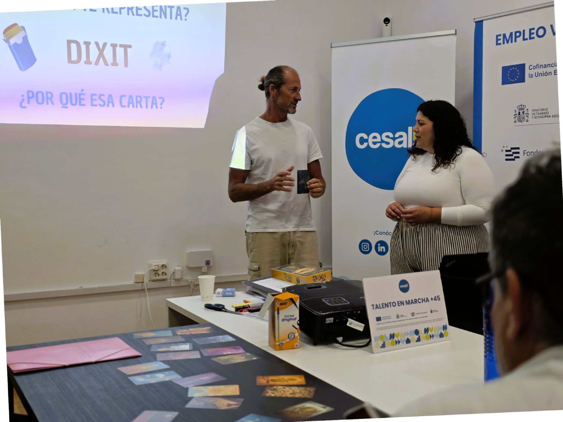 Formaci�n y competencias: talleres para trabajar habilidades personales, sociales y digitales vinculadas al empleo y al reciclaje profesional. / Foto: Cesal