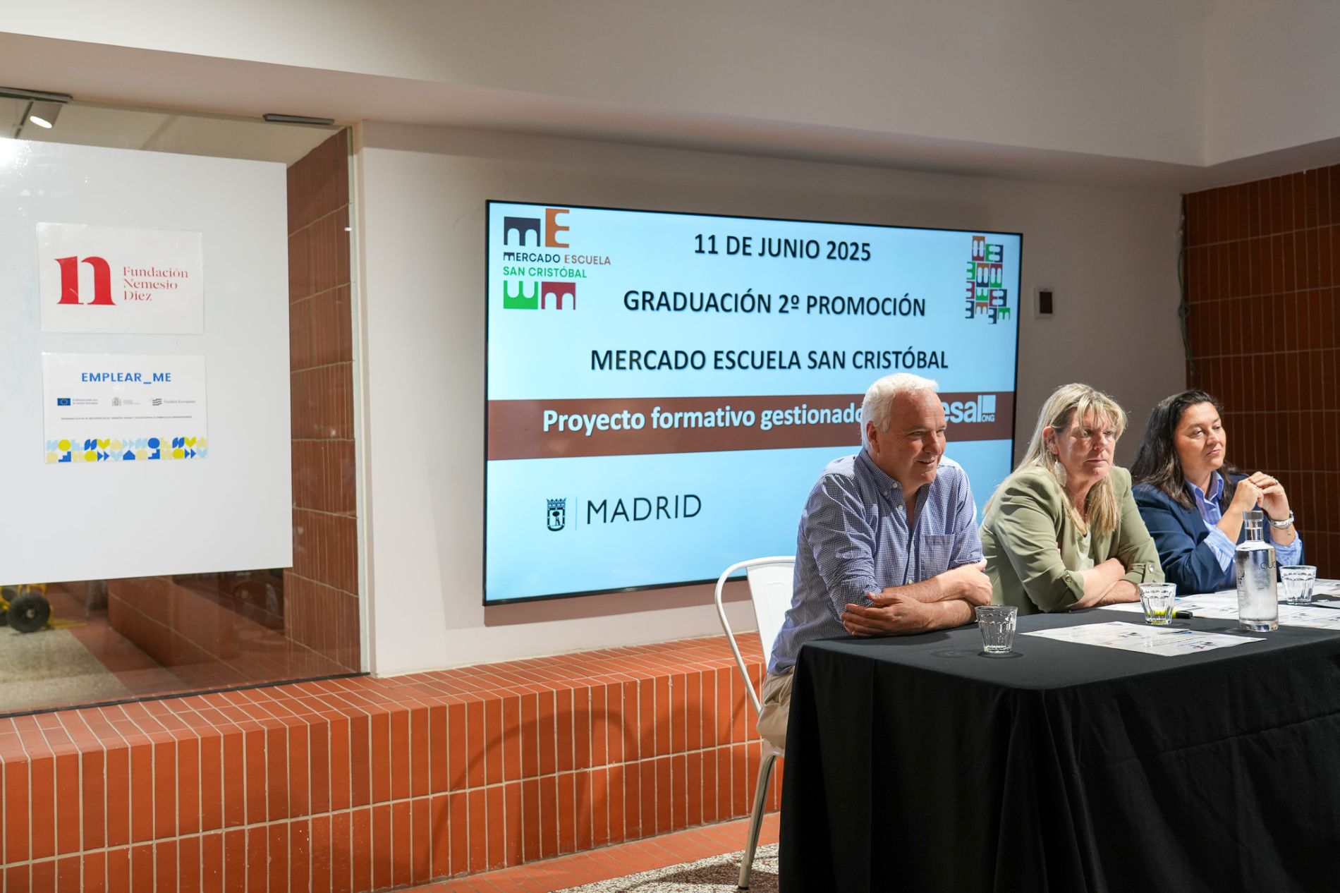 graduacion-mercado-escuela-san-cristobal