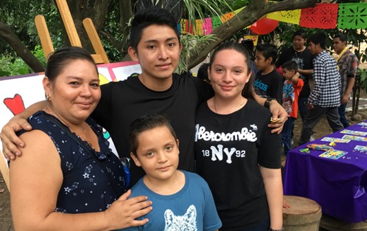 Participacin directa de la juventud salvadorea en la gestin, implementacin, seguimiento y monitoreo de polticas pblicas relacionadas con la prevencin de la violencia. El Salvador