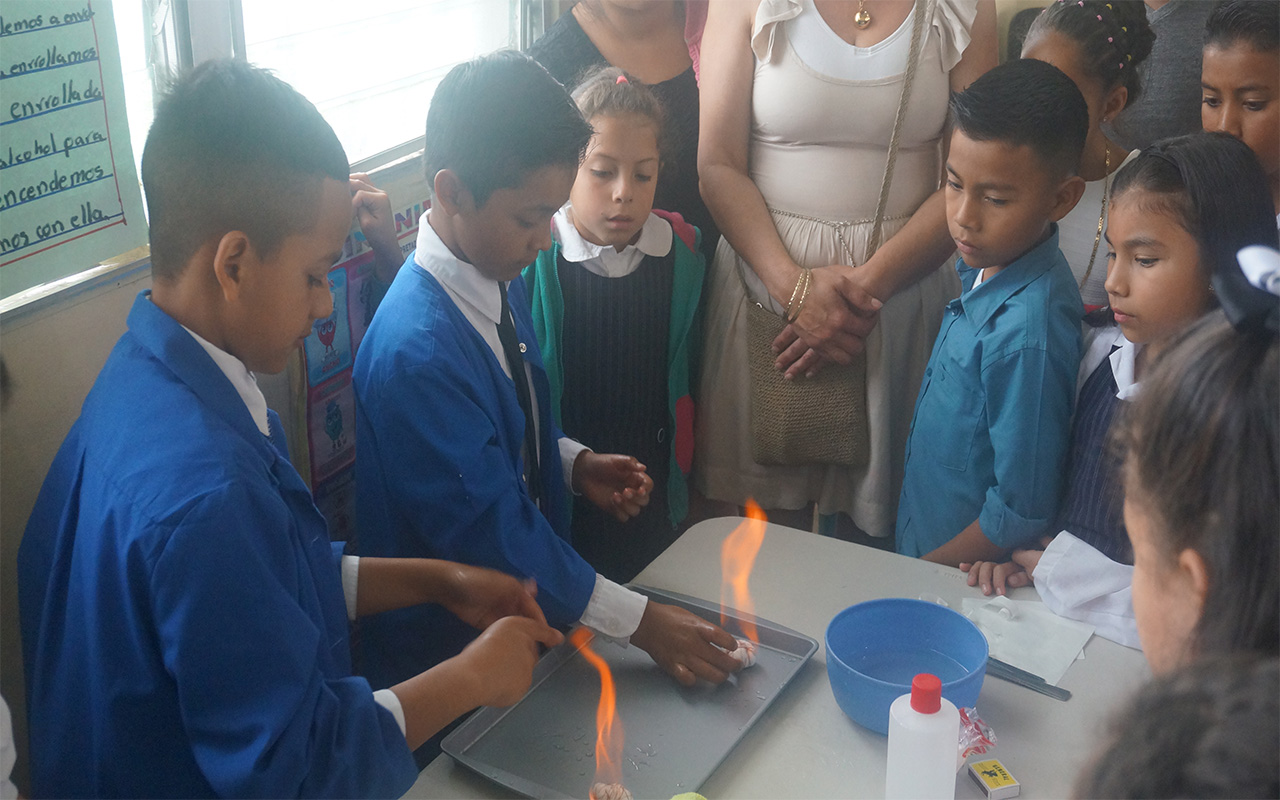 Escuela San Jos_Expo cientfica_2018