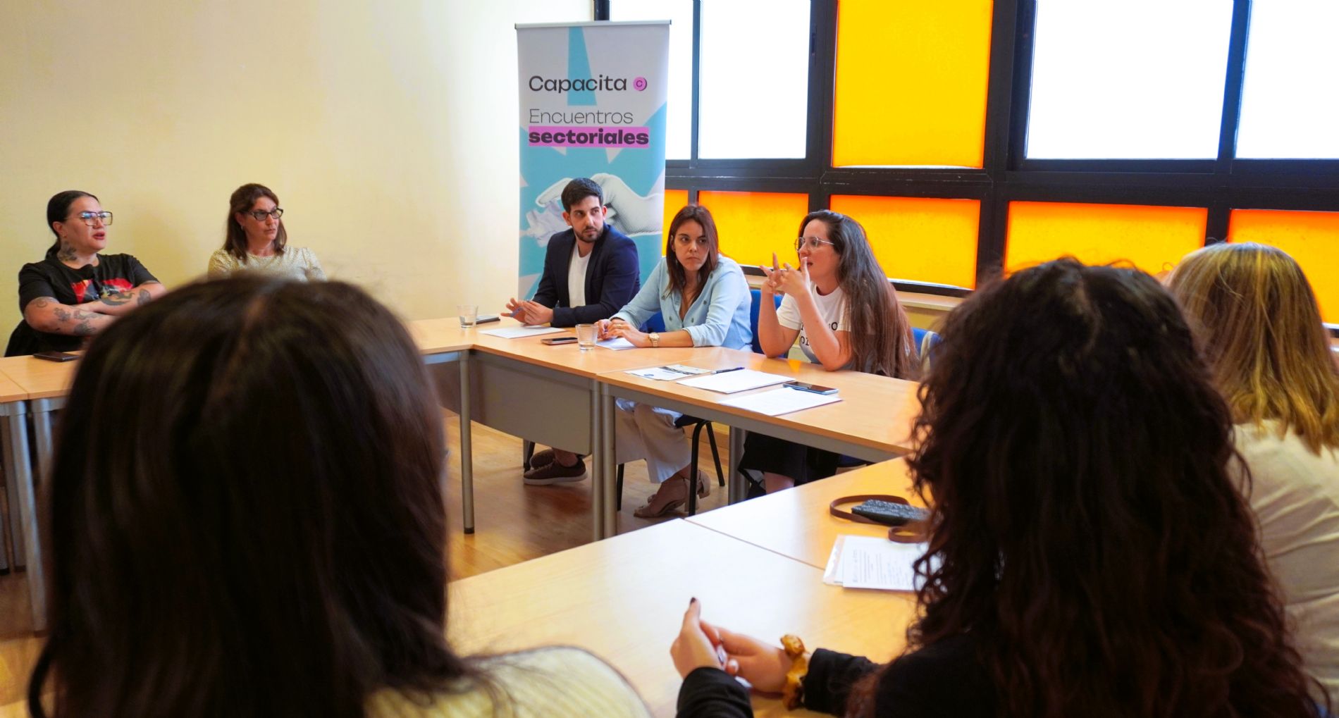 di�logo abierto con entidades sociales para conocer mejor el funcionamiento del tercer sector