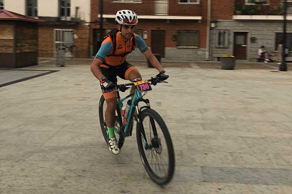 coronavirus, cocina, jvenes vulnerables, formacin, cesal, bicicleta de montaa, carrera, hazte socio, ayuda, dona