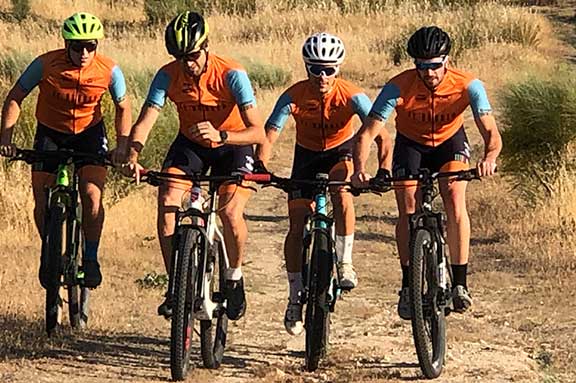 coronavirus, cocina, jvenes vulnerables, formacin, cesal, bicicleta de montaa, carrera, hazte socio, ayuda, dona