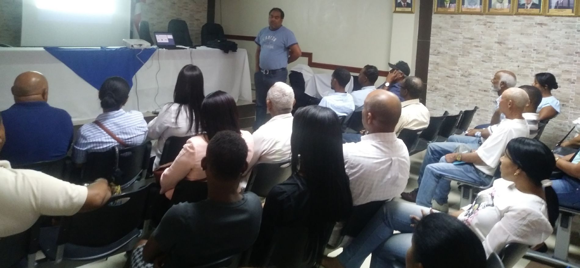 Elieser en Taller PRM