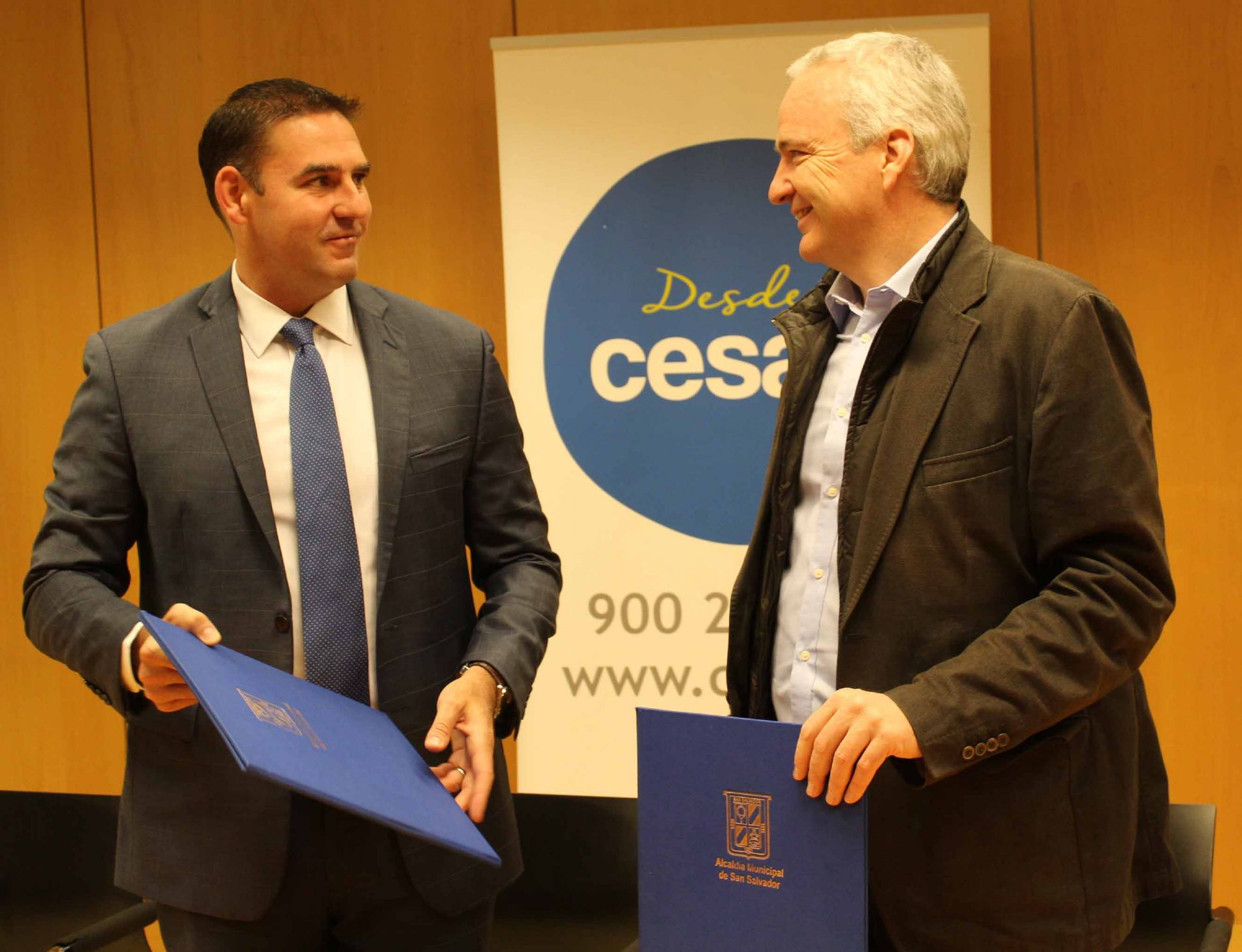 CESAL Y LA ALCALDA DE SAN SALVADOR FIRMAN UN ACUERDO MARCO PARA PREVENIR LA VIOLENCIA JUVENIL EN LA CIUDAD