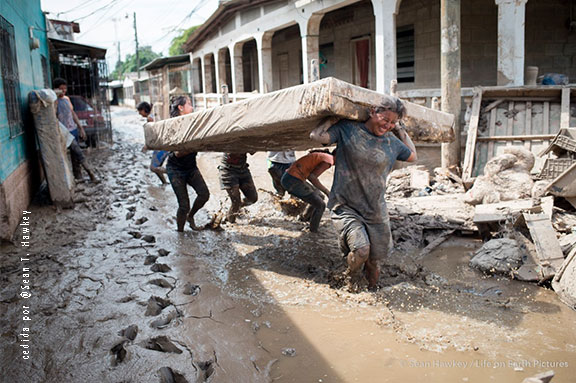 huracn ETA HONDURAS EMERGENCIA DONA AYUDA POBREZA