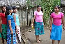 Mujeres indgenas participantes en el proyecto de CESAL y Critas en Yurimaguas.